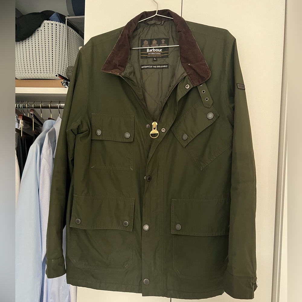 Barbour men's olive green tyne jacket, size Large